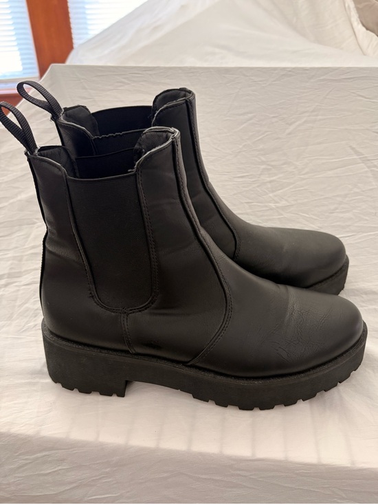 Dirty Laundry Shoes - Dirty Laundry Black Chunky Chelsea Ankle Boots